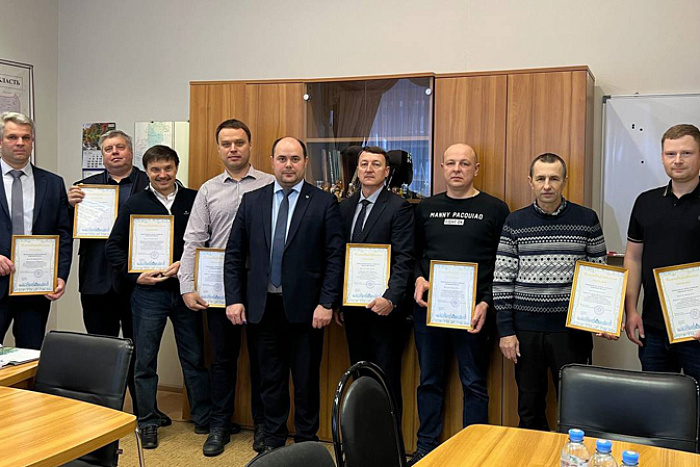 Министр лесного хозяйства поблагодарил глав муниципалитетов и предприятия за помощь Белгородской области